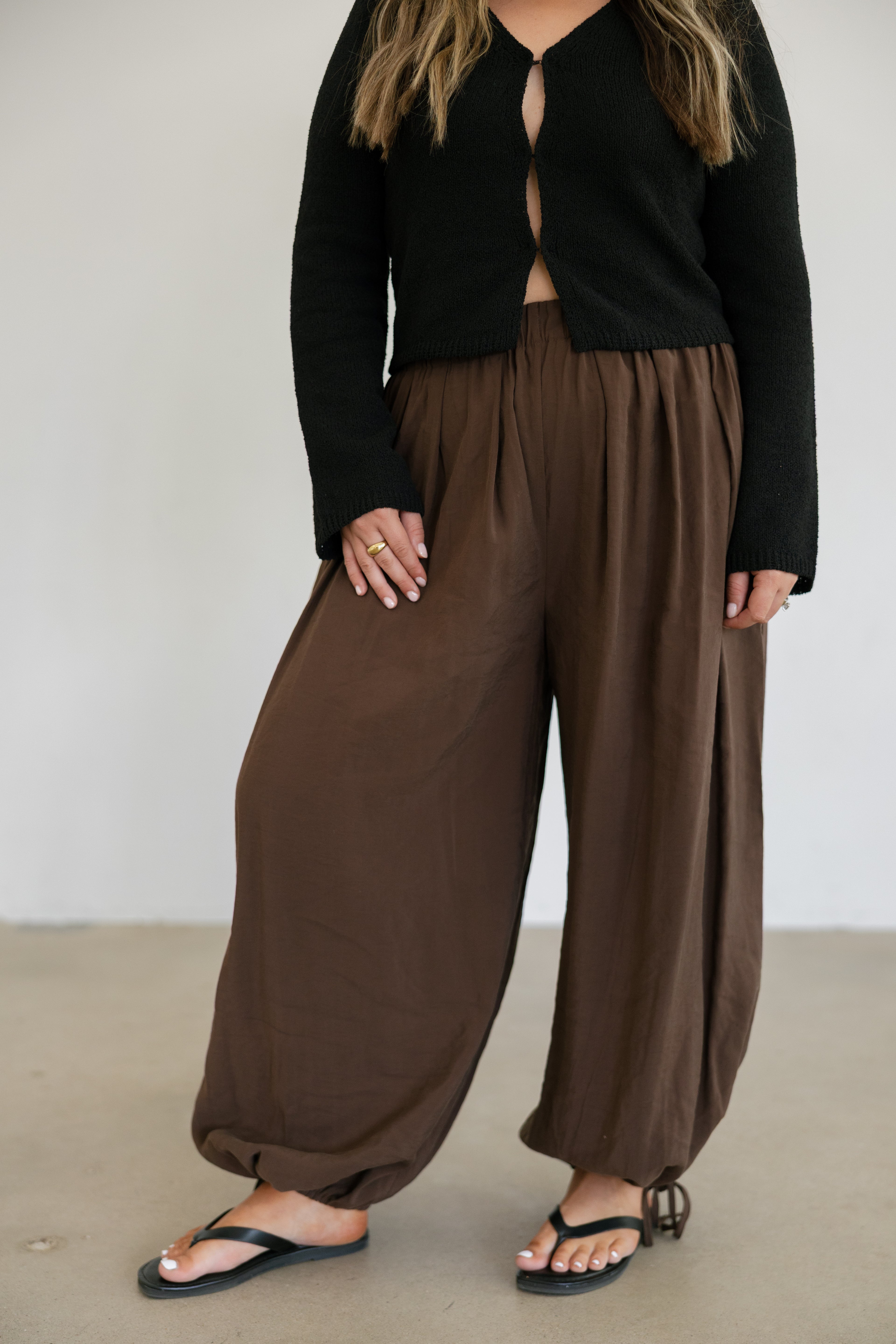 Holly Pleated Waist Balloon Pants- Dark Chocolate