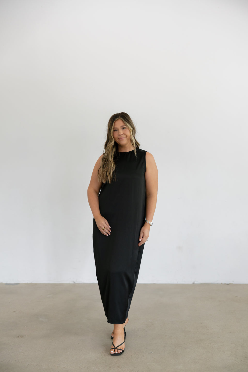 Ellie Sleeveless Maxi Dress- Black