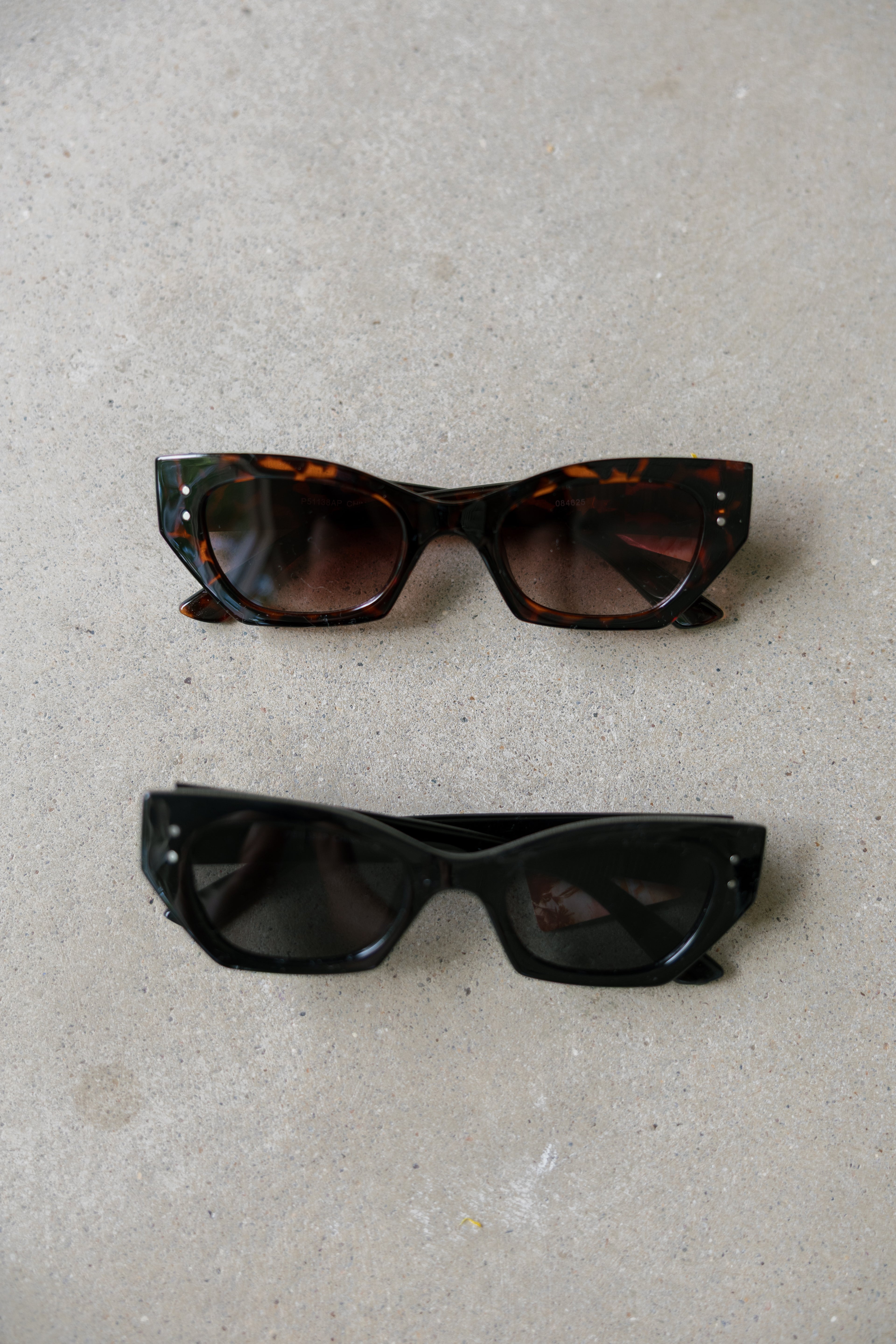 Angular Cat Eye Rivet Detail Sunglasses Set